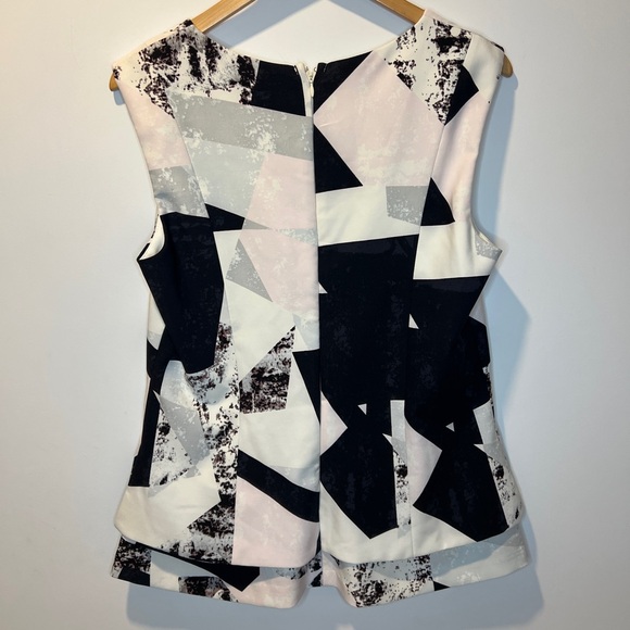 Vintage✨ Le Chateau Women Abstract Sleeveless Blouse - Black, White and Pink - Picture 5 of 7